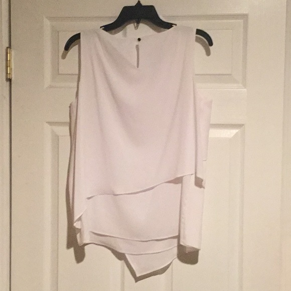 Sleeveless blouse - Picture 2 of 2